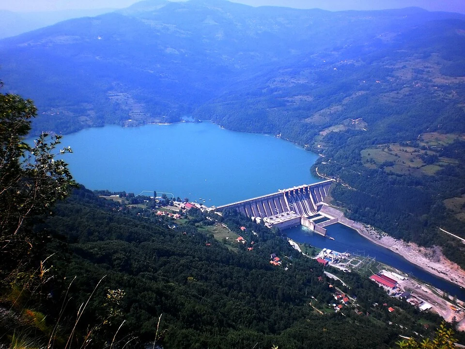 jezero-perucac-tara.webp
