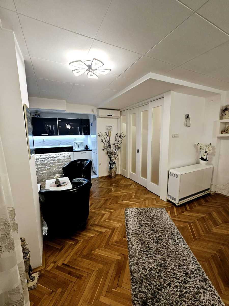 Jade Deluxe Apartmani