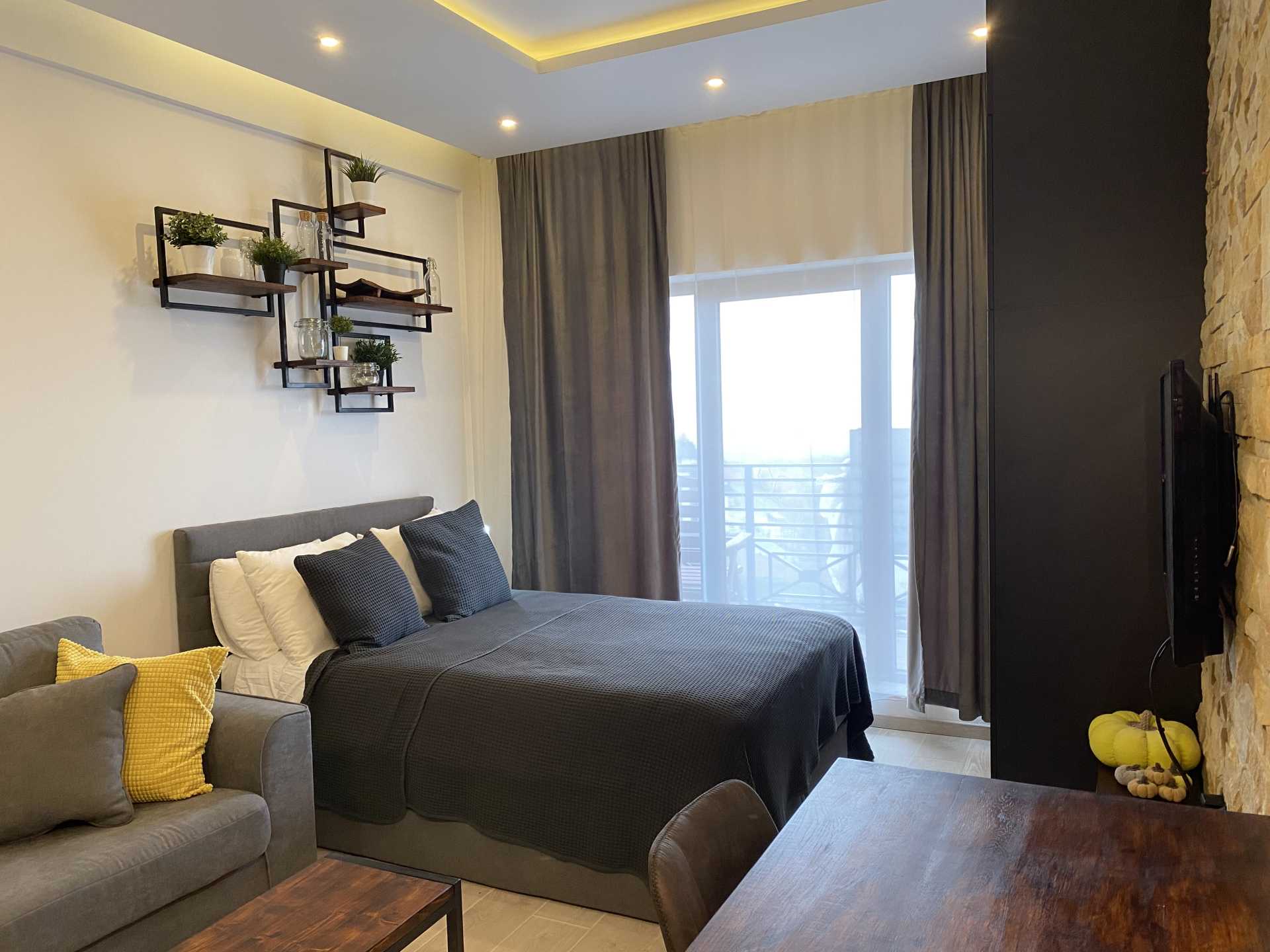 Milmari Lux N8