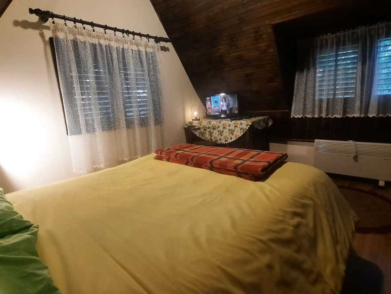 Šumska kuća Atina