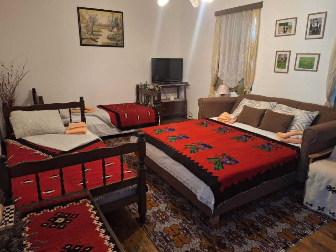 Domacinstvo Jevtic
