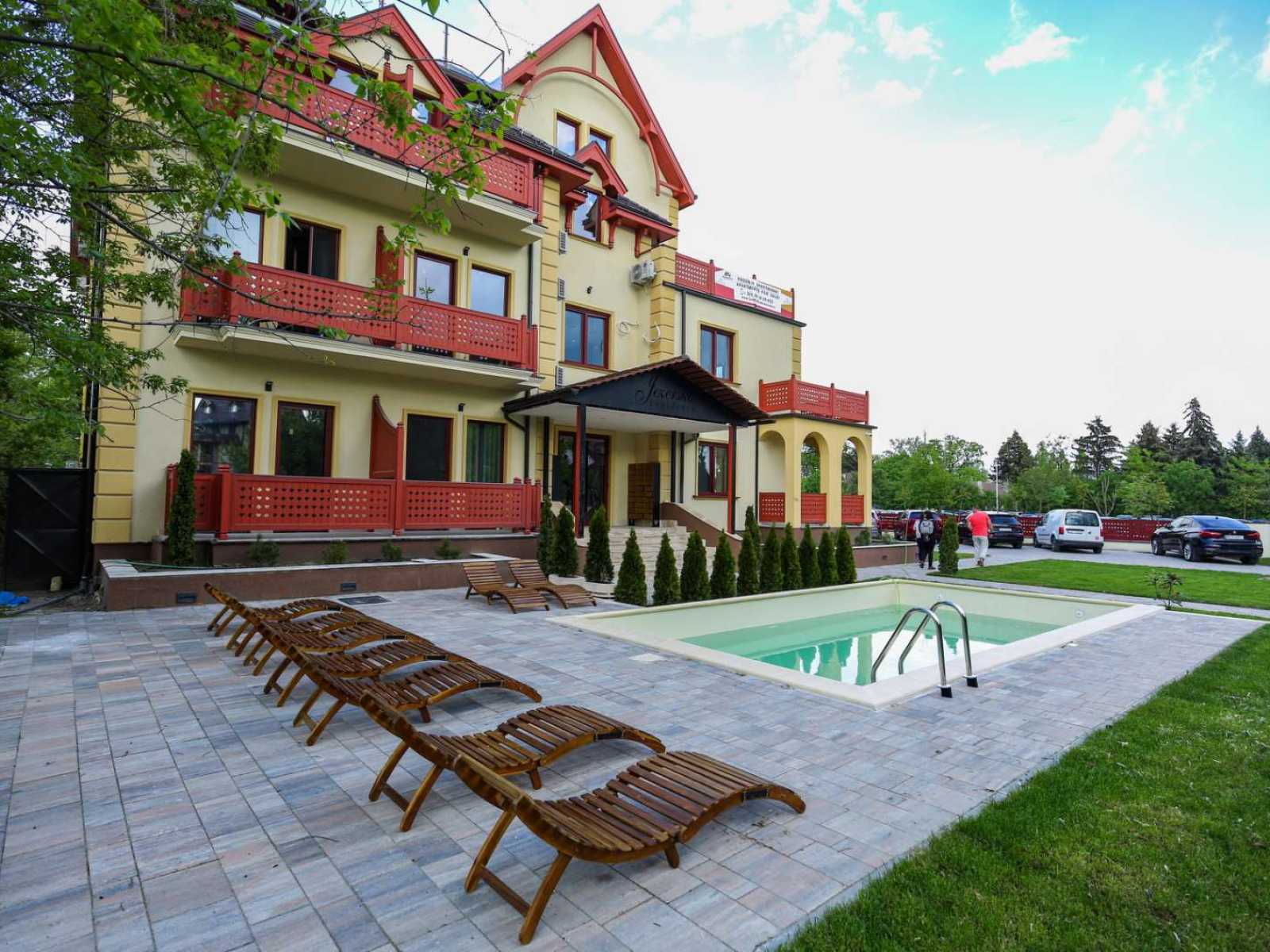 ETA 2 APARTMENT